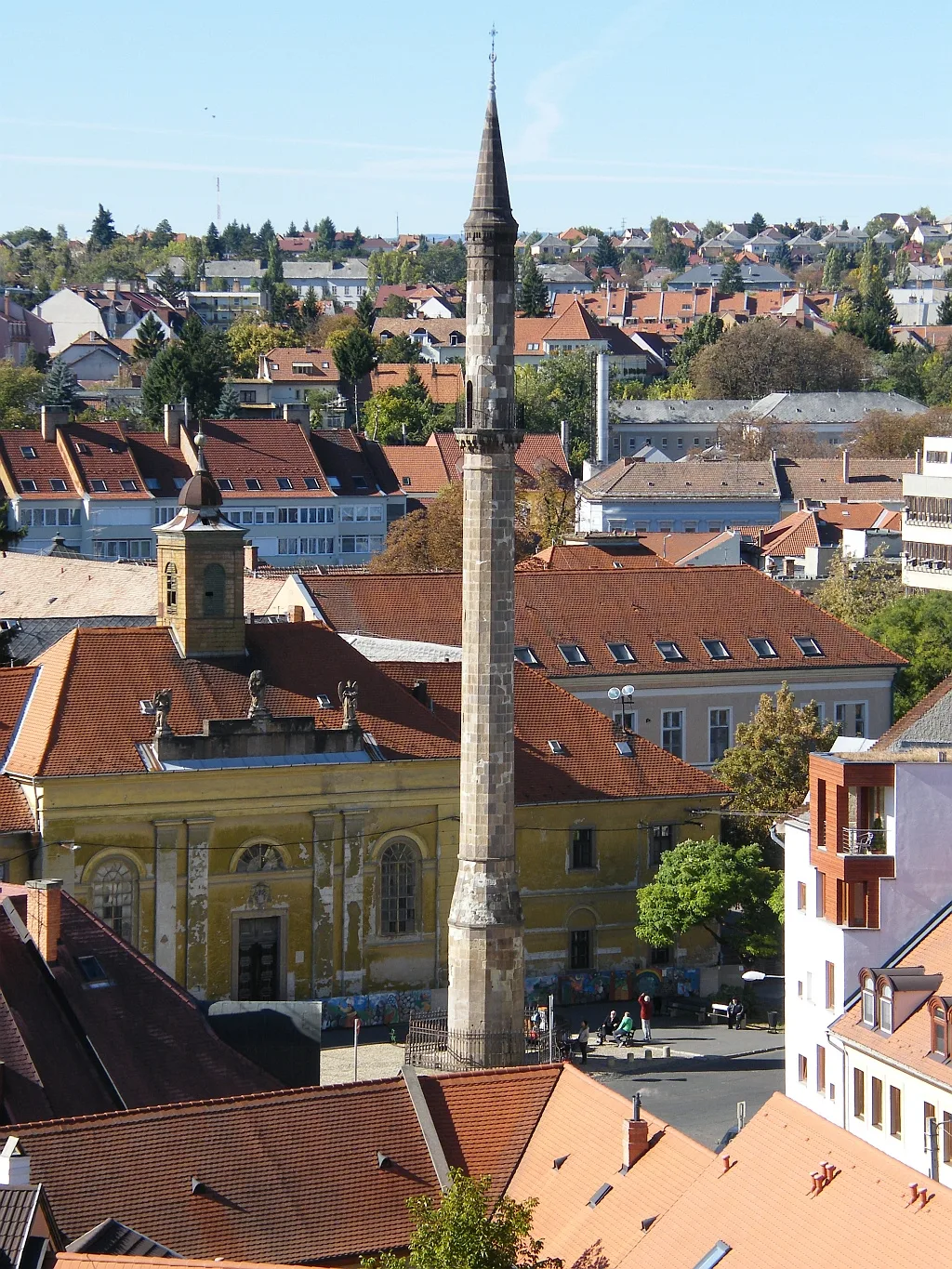 Минарет в Эгере. Фото: Mykee78, CC BY-SA 2.5 hu, Викисклад