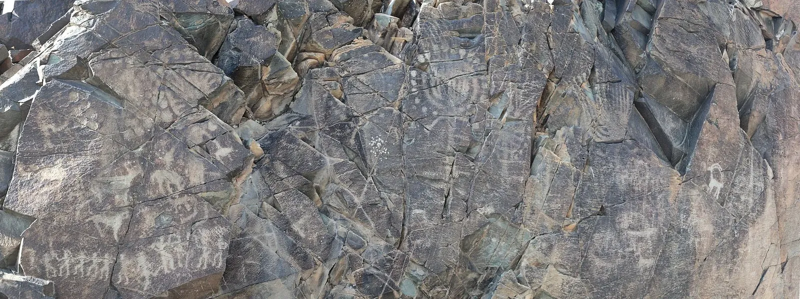 Tamgaly main petroglyph, World Heritage Sites, Kazakhstan. Фото: Stomac, CC BY-SA 3.0, Викисклад