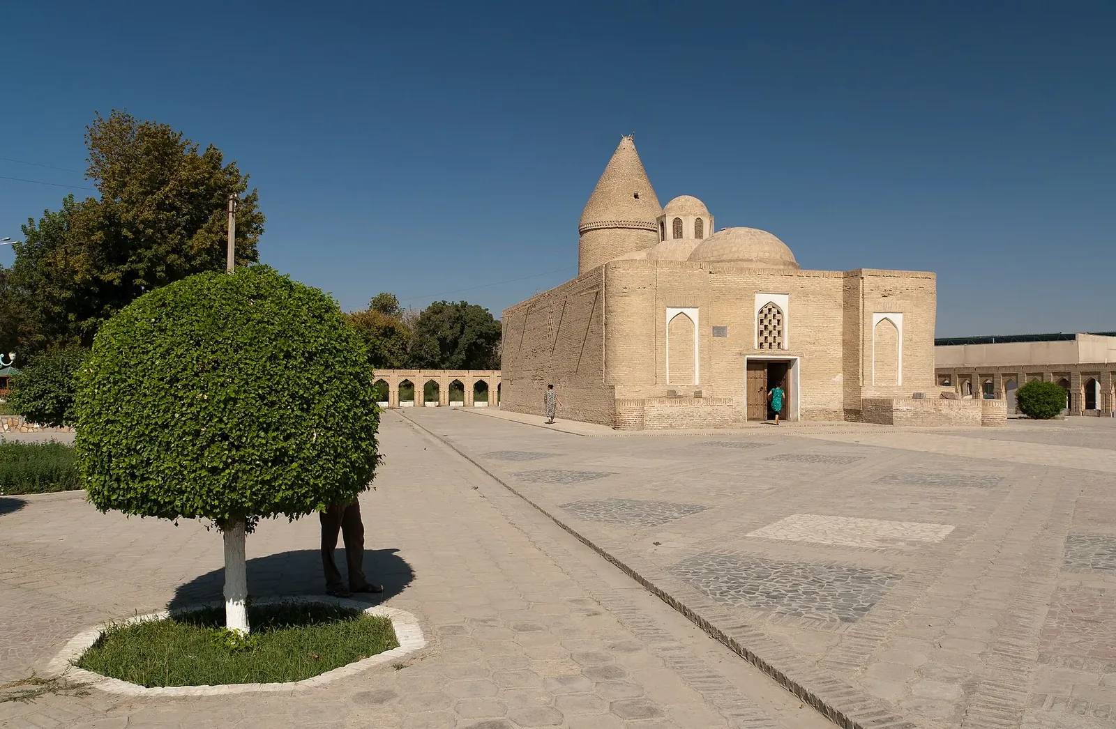 Chashma-Ayub Mausoleum in Bukhara, Uzbekistan. Фото: Hylgeriak / Wikipedia, CC BY-SA 3.0, Викисклад